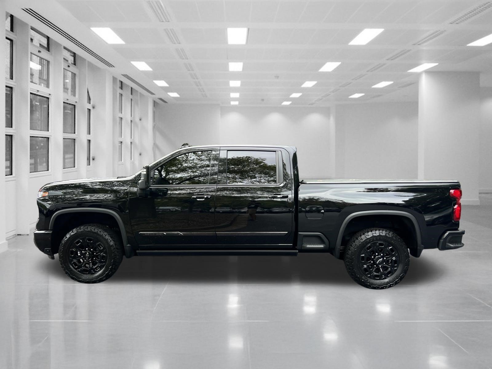 Certified 2024 Chevrolet Silverado 2500 High Country w/ High Country Premium Package AWD/4WD image 8