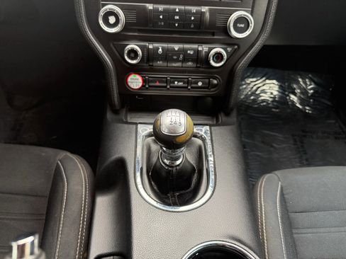 Used 2015 Ford Mustang GT image 27