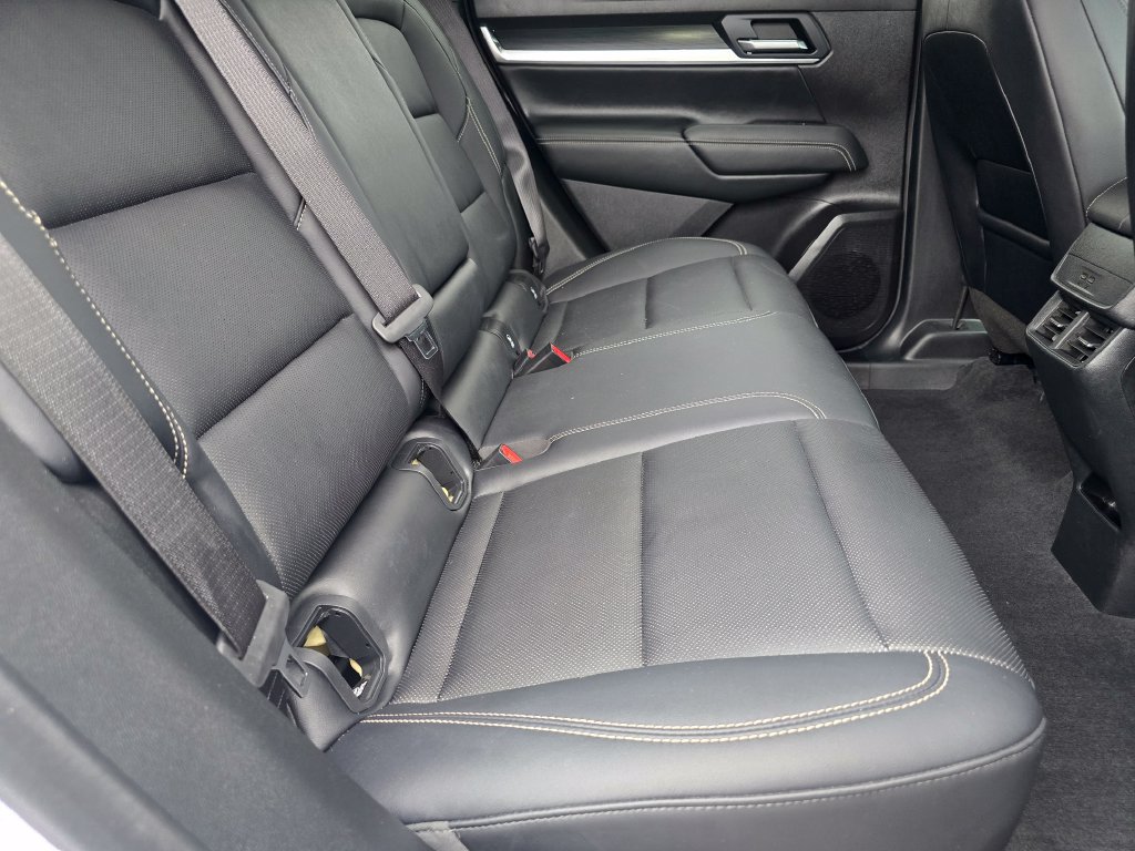 Used 2026 GMC Terrain Elevation w/ Elevation Premium Package AWD/4WD image 19