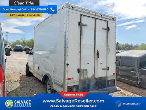 Used 2015 Chevrolet Express 3500 RWD image 3