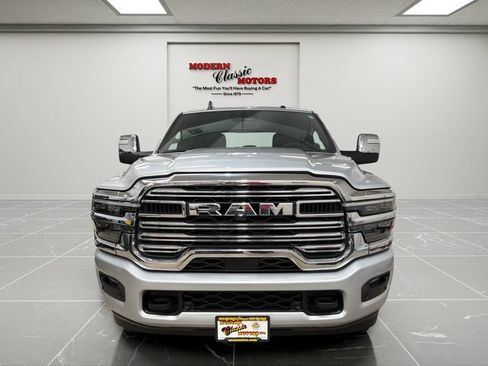 Used 2026 RAM 2500 Laramie AWD/4WD image 8