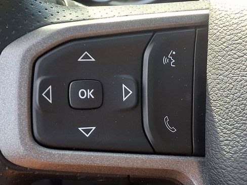 Used 2024 RAM 2500 Tradesman w/ Chrome Appearance Group image 19