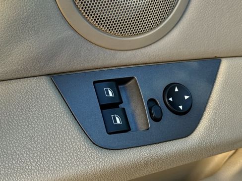 Used 2003 BMW Z4 3.0i image 13