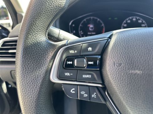 Used 2019 Honda Accord LX image 13