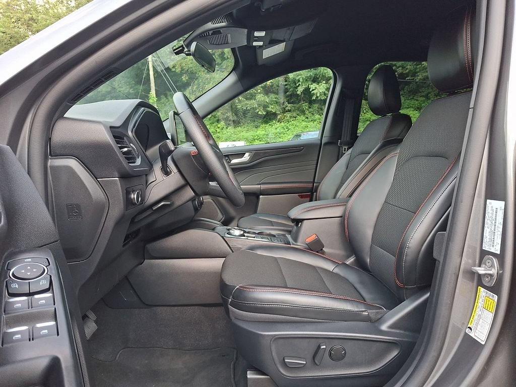 Used 2026 Ford Escape ST-Line AWD/4WD image 13