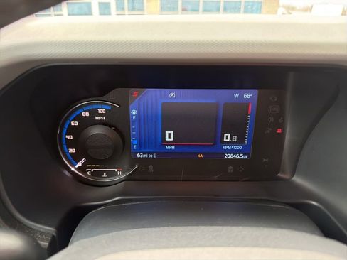 Used 2021 Ford Bronco Badlands image 11