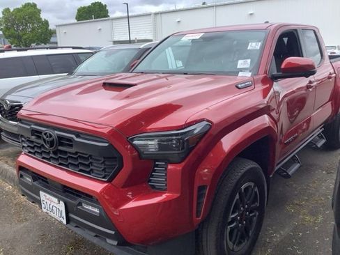 Used 2024 Toyota Tacoma TRD Sport w/ TRD Sport Premium Package AWD/4WD image 1