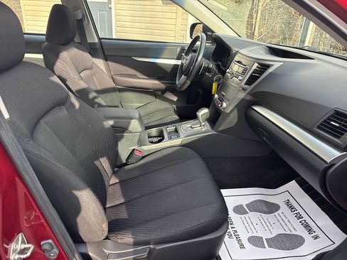 Used 2010 Subaru Legacy 2.5i Premium image 23