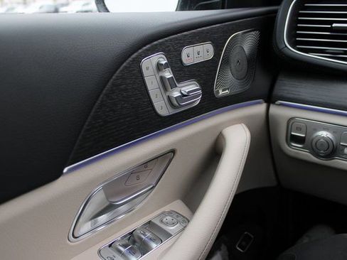 New 2026 Mercedes-Benz GLS 450 4MATIC image 27