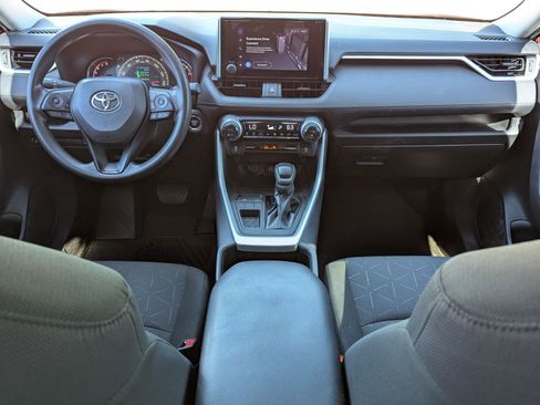 Used 2023 Toyota RAV4 XLE w/ Convenience Package image 16