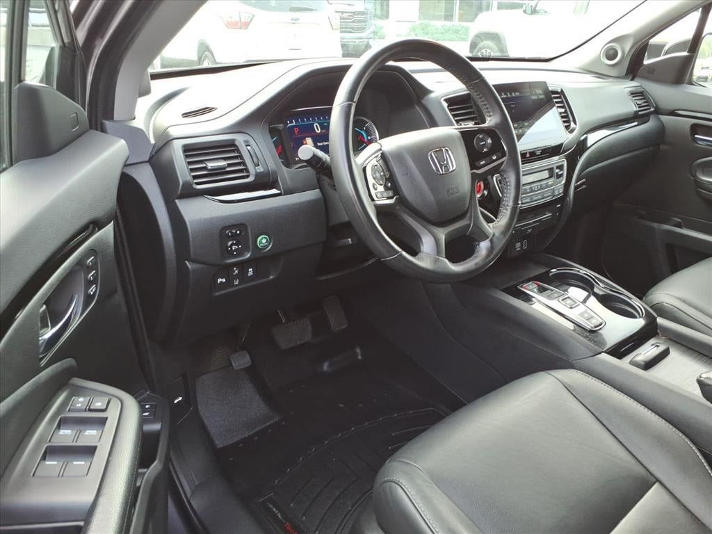 Used 2019 Honda Pilot Touring image 16