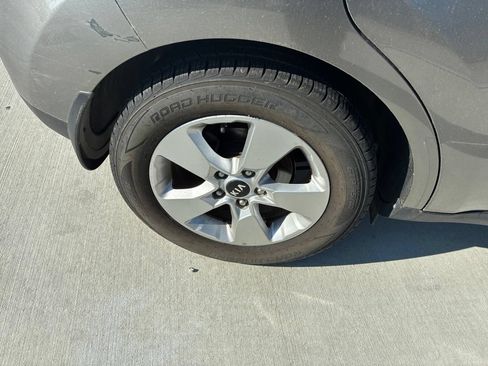 Used 2019 Kia Soul FWD image 6