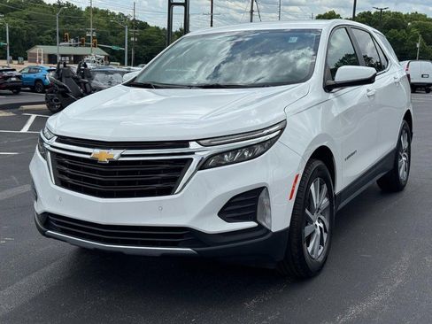 Used 2024 Chevrolet Equinox LT w/ LPO, Floor Liner Package FWD image 8
