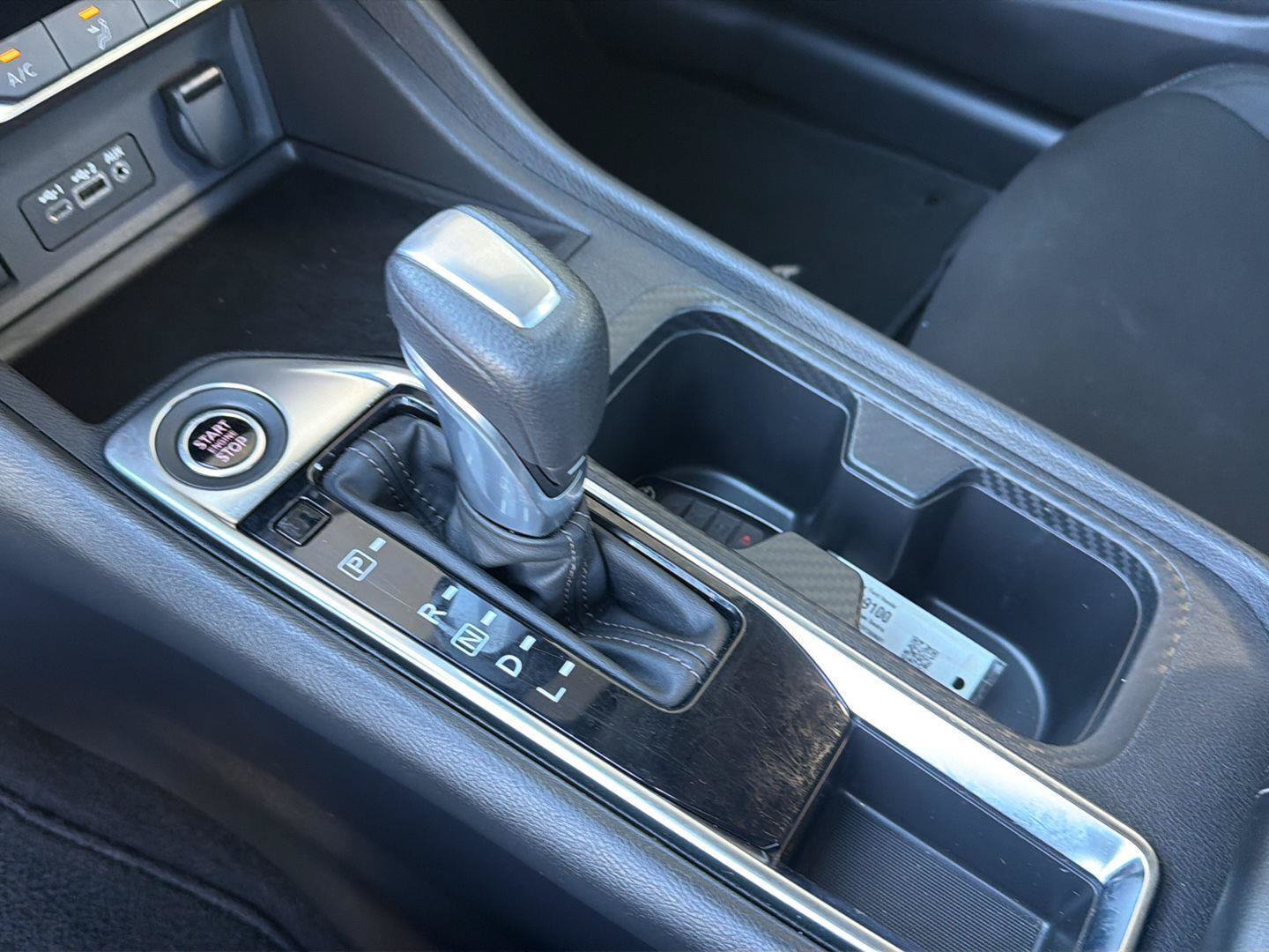 Used 2025 Nissan Sentra SV FWD image 27