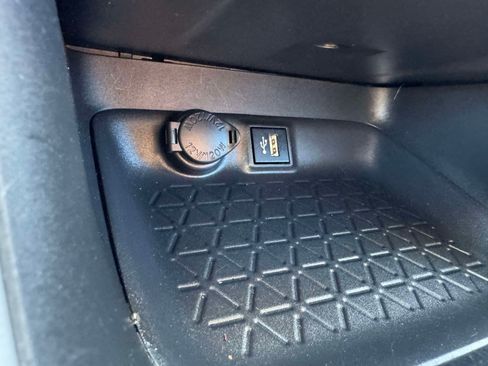 Certified 2025 Toyota RAV4 XLE AWD/4WD image 42