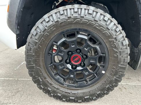 Used 2025 Toyota Tundra TRD Pro AWD/4WD image 31