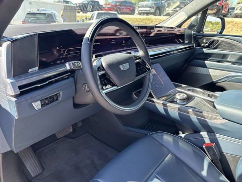 Used 2025 Cadillac Escalade IQ Sport 2 AWD/4WD image 14