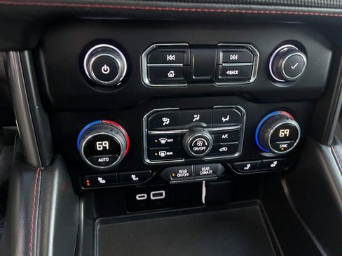 Used 2022 Chevrolet Tahoe RST w/ Luxury Package image 33