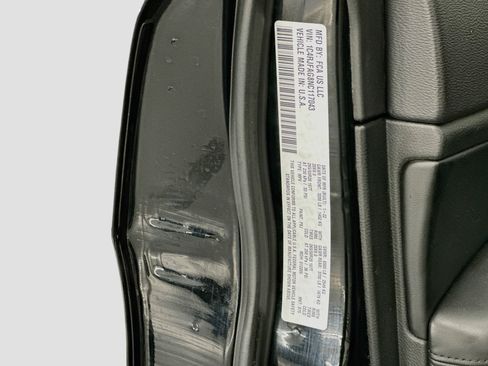 Used 2022 Jeep Grand Cherokee Laredo X AWD/4WD image 12