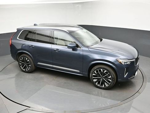 New 2026 Volvo XC90 B6 Plus w/ Protection Package Premier AWD/4WD image 47