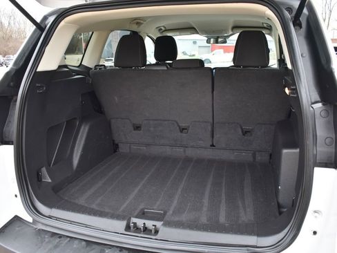 Used 2019 Ford Escape SE image 19