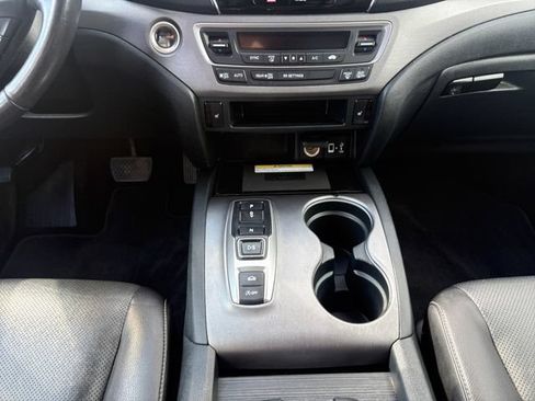Used 2023 Honda Ridgeline RTL-E image 11
