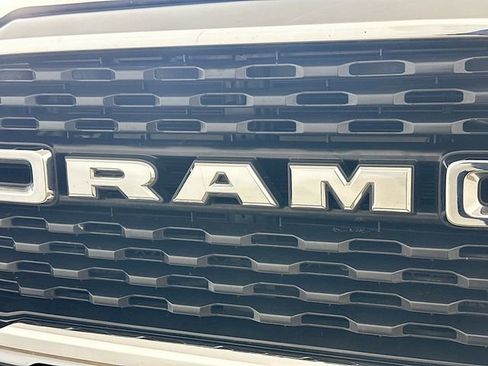 Used 2024 RAM 2500 Big Horn image 28