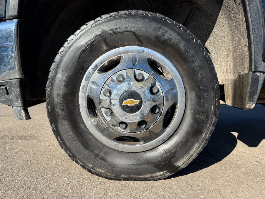 Used 2022 Chevrolet Silverado 3500 LT w/ Convenience Package AWD/4WD image 13