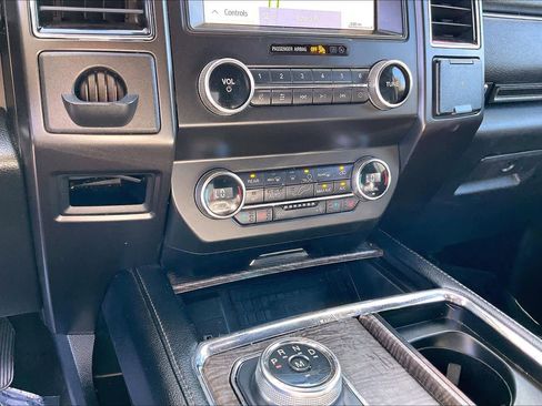 Used 2020 Ford Expedition Max Limited w/ Equipment Group 301A image 30