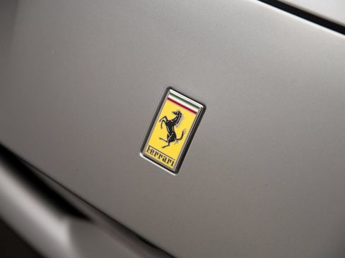 Used 2020 Ferrari 812 Superfast RWD image 27