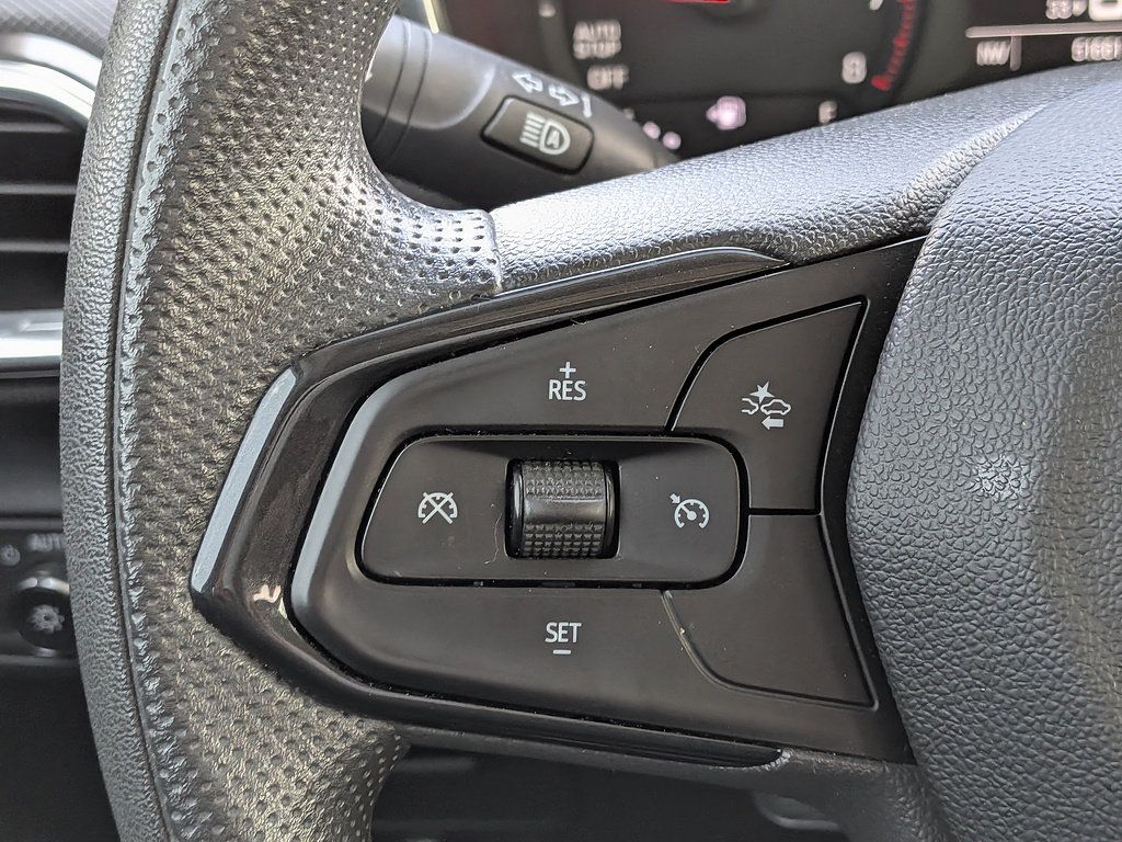 Used 2023 Chevrolet TrailBlazer LT w/ Convenience Package FWD image 23