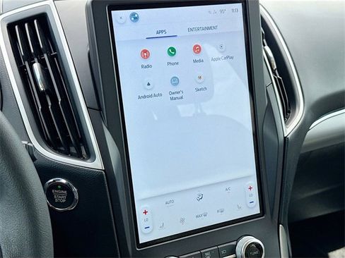 Used 2021 Ford Edge SEL w/ Convenience Package image 14