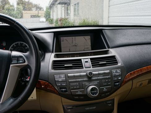 Used 2012 Honda Accord EX-L image 41