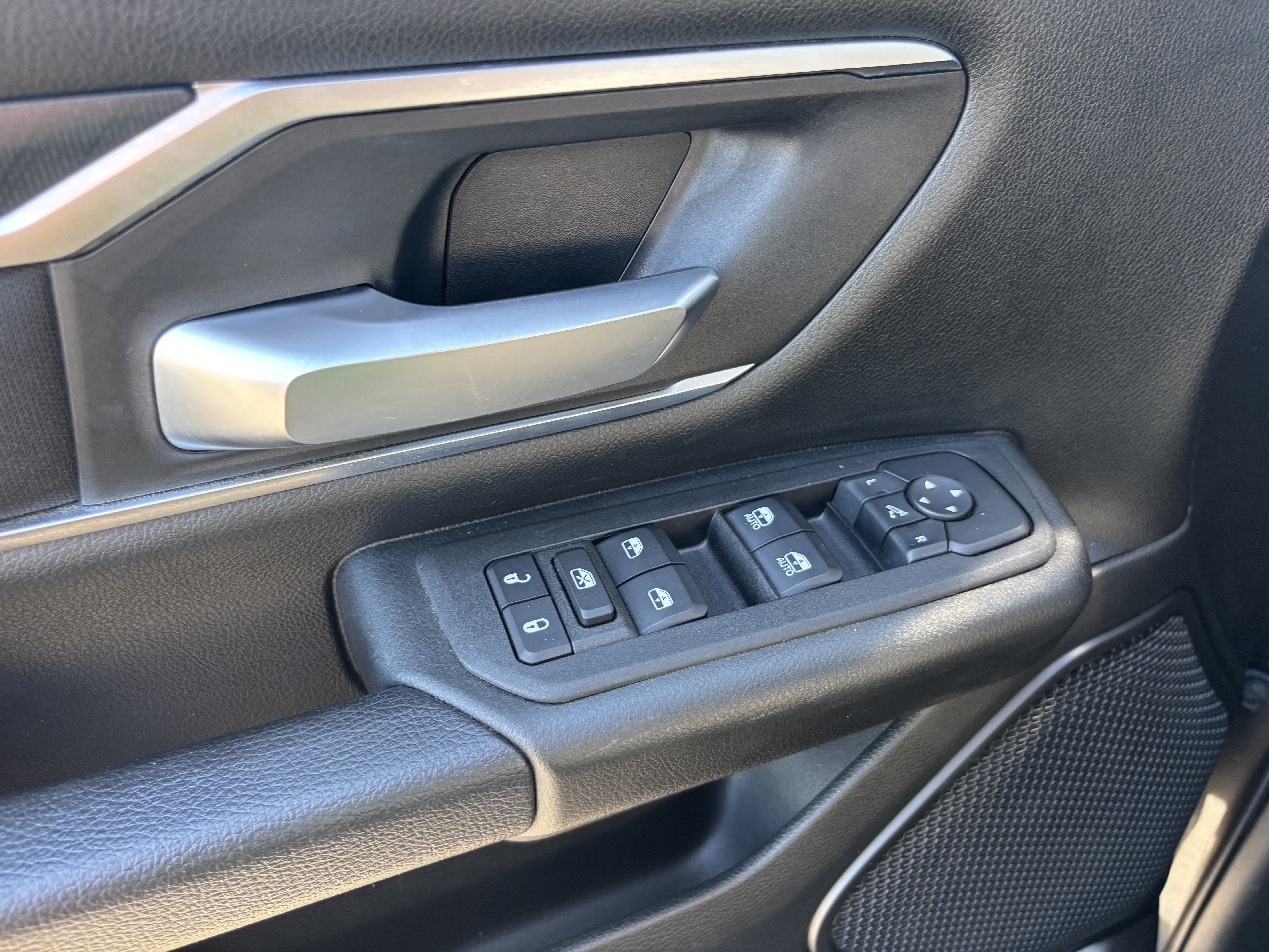 Used 2025 RAM 1500 Big Horn AWD/4WD image 25