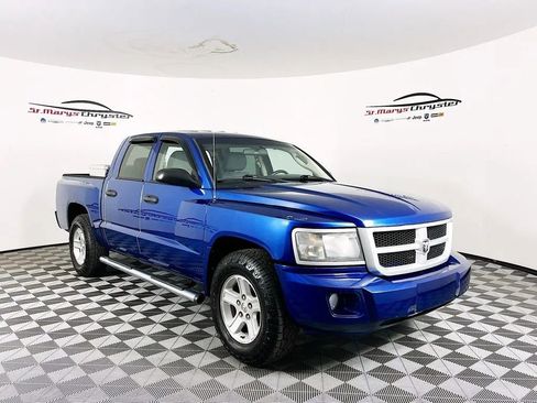 Used 2011 Dodge Dakota Big Horn image 1