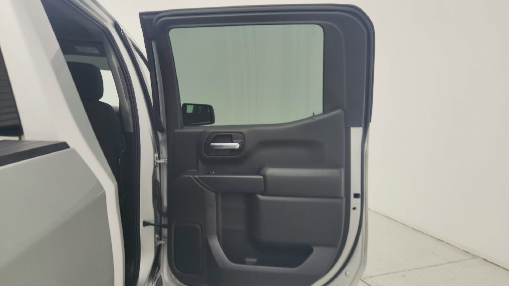 Used 2020 Chevrolet Silverado 1500 Custom w/ Custom Value Package RWD image 27