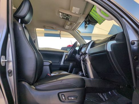 Used 2020 Toyota 4Runner SR5 Premium AWD/4WD image 35