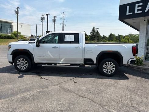 Used 2023 GMC Sierra 2500 Denali w/ Denali Ultimate Package AWD/4WD image 2