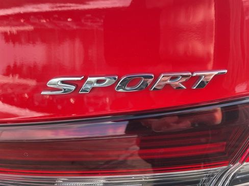 Used 2025 Honda Civic Sport image 8