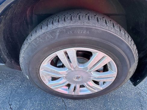 Used 2011 Cadillac SRX Luxury image 33