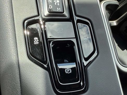 New 2026 Lexus TX 500h AWD image 16