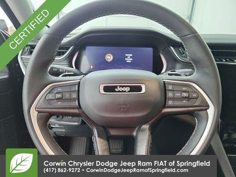 Used 2023 Jeep Grand Cherokee Limited image 22