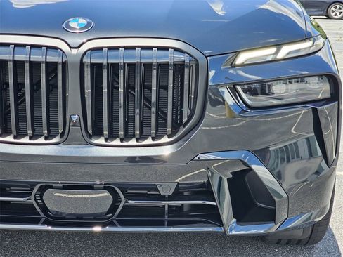 New 2026 BMW X7 xDrive40i w/ M Sport Package image 9