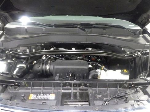 Used 2021 Ford Explorer Limited w/ Equipment Group 301A AWD/4WD image 10