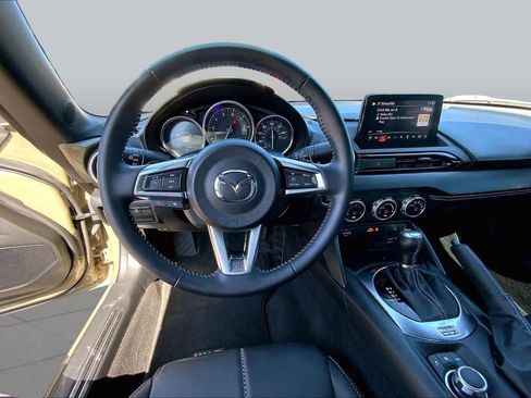 Used 2023 MAZDA MX-5 Miata Grand Touring RWD image 6