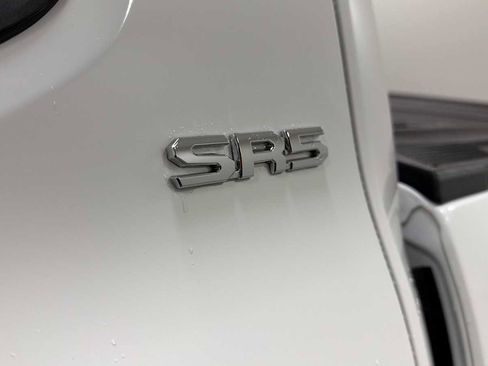 Certified 2025 Toyota Tacoma SR5 image 27