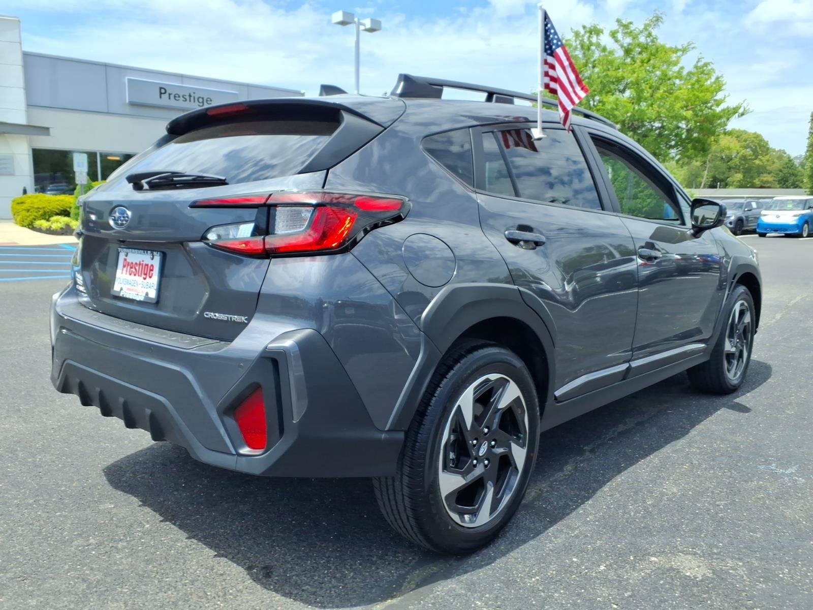 Used 2025 Subaru Crosstrek 2.5i Limited w/ Crosstrek Mirror Package AWD/4WD image 2