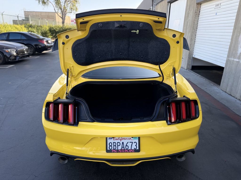 Used 2017 Ford Mustang GT Premium RWD image 20