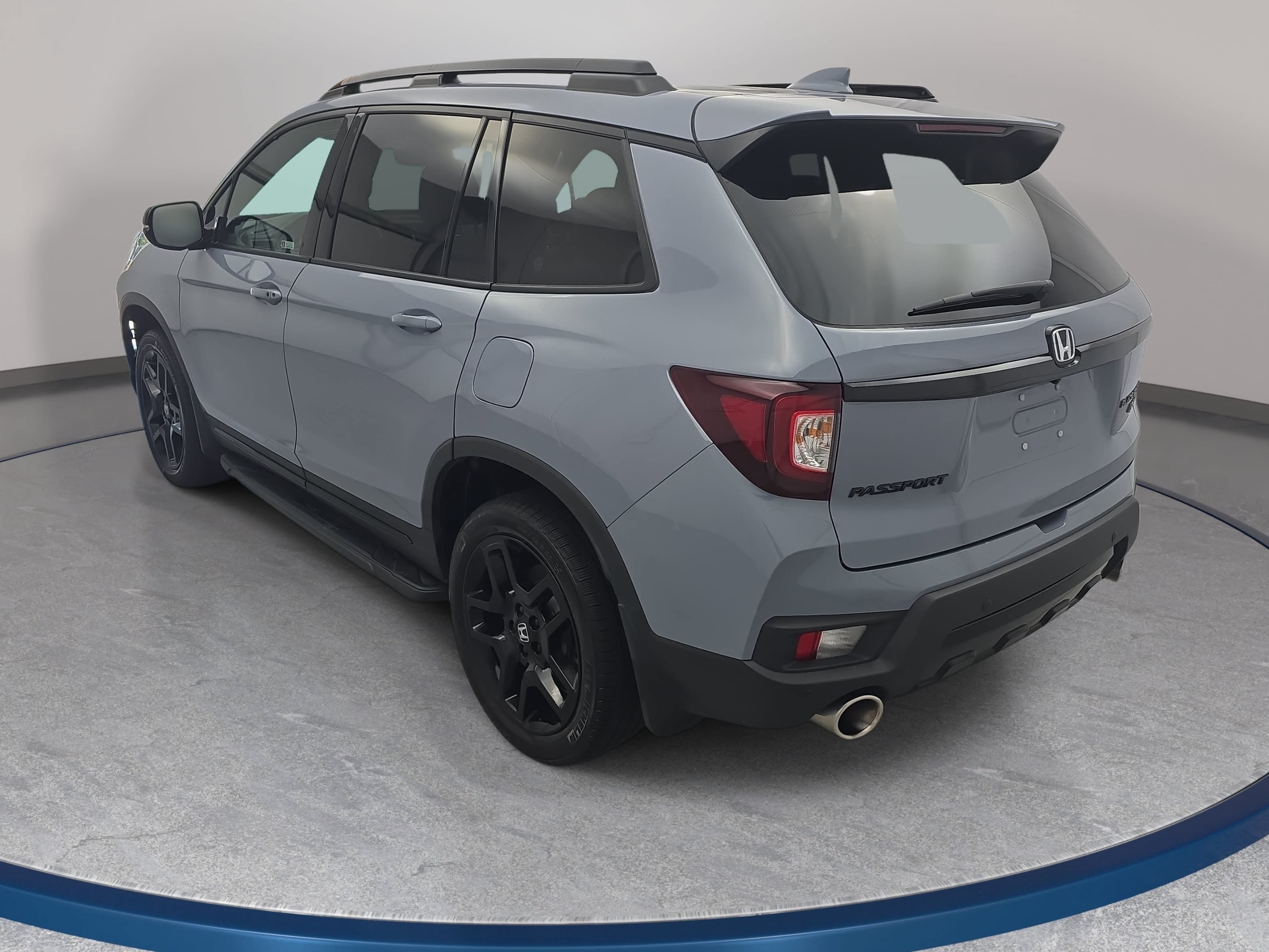 Used 2024 Honda Passport Black Edition image 7