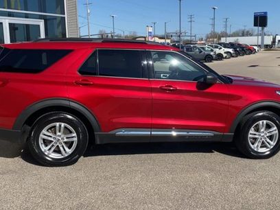 Certified 2022 Ford Explorer XLT w/ Equipment Group 202A